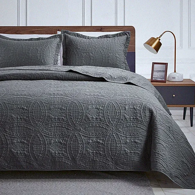 California King Quilt Bedding Set Coin Pattern Dark Grey 3 Pieces Lightweight