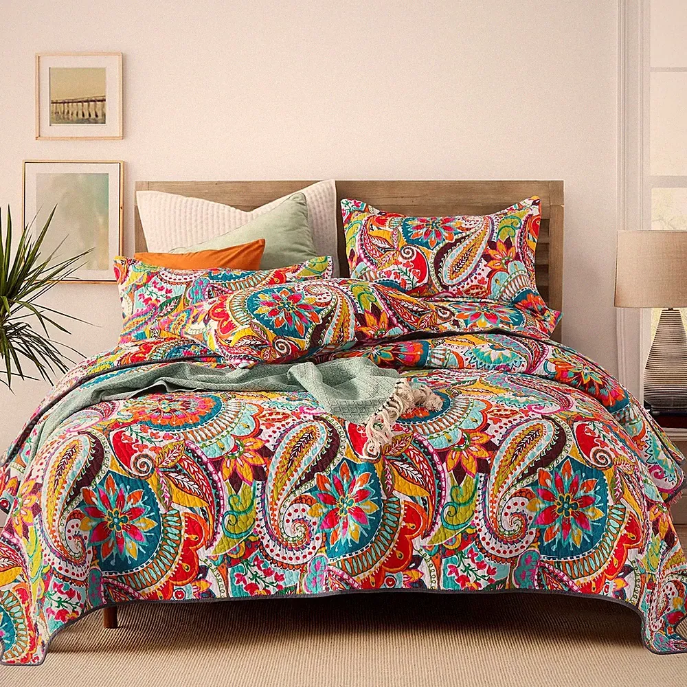 California King Quilt Set, Cotton Boho Paisley Bedspread with Pillow Shams, 3